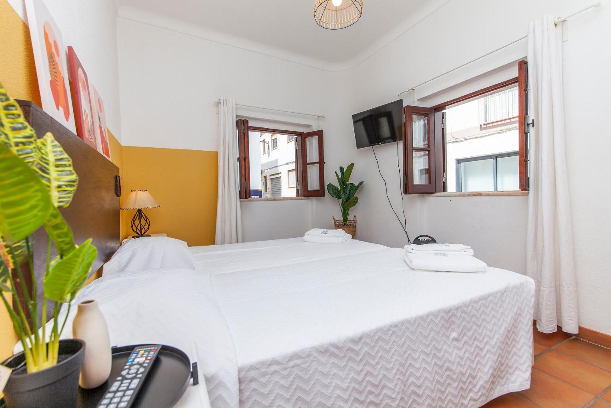 J - Casa Do Farol Guesthouse Lagos Room photo